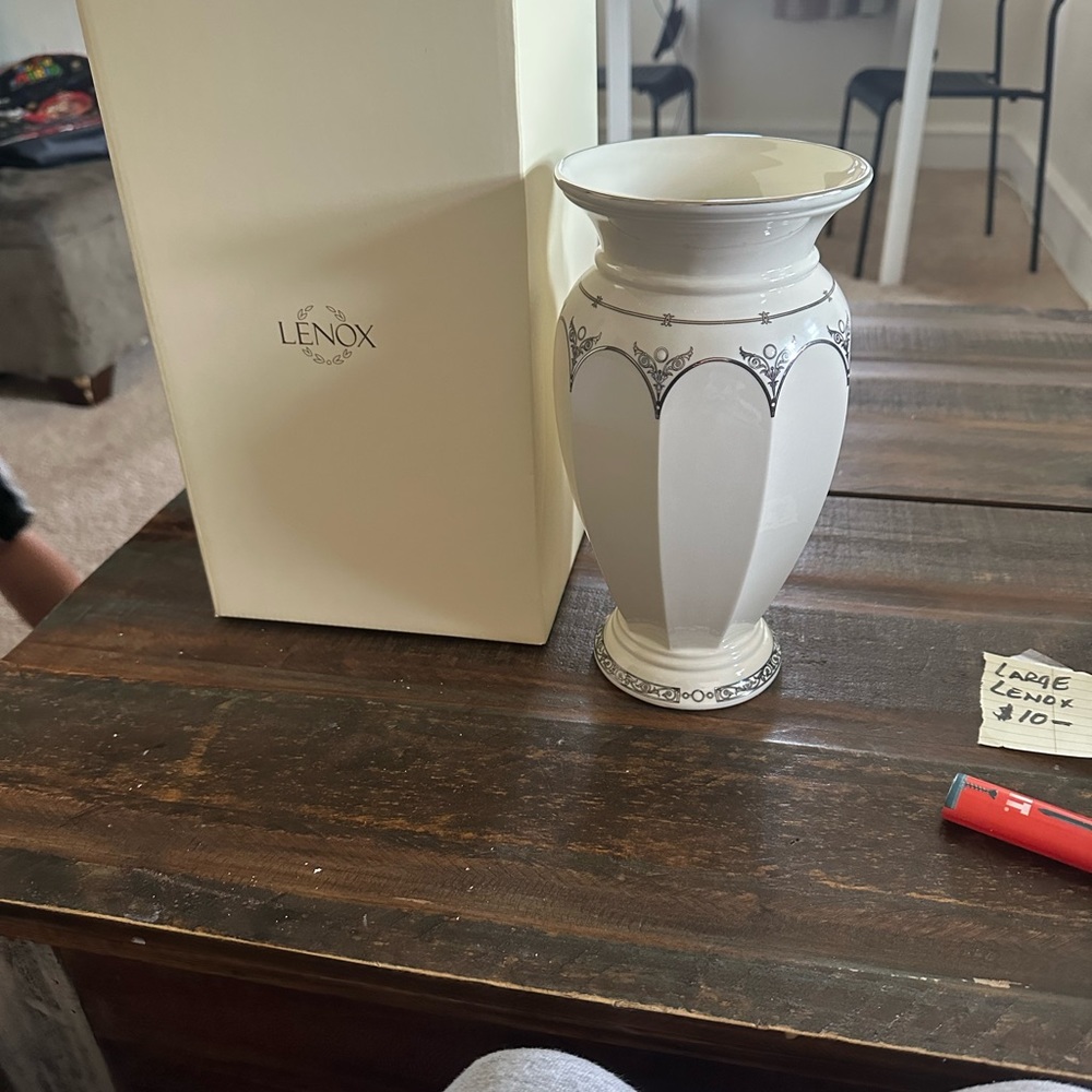 Lenox med vase